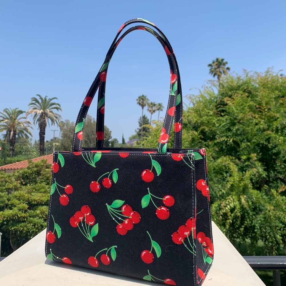 VINTAGE CHERRY PURSE